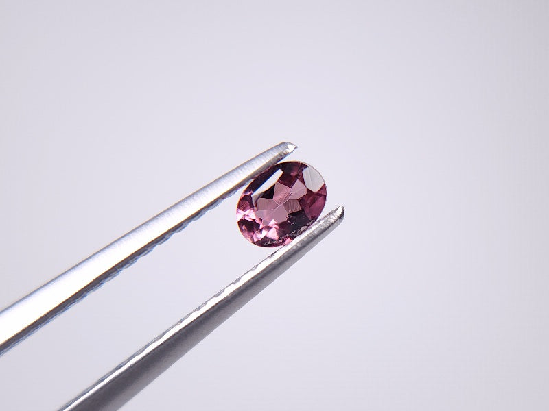 【500円均一】9/7新着！　スピネル　0.21ct　1