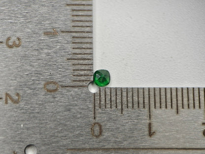 TSV-70　ツァボライト　0.18ct
