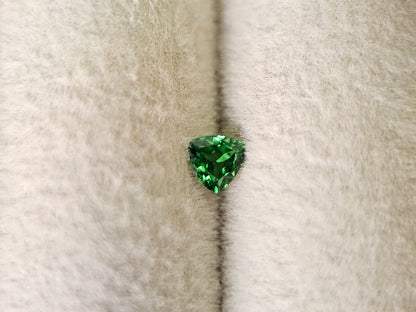 TSV-76　ツァボライト　0.18ct
