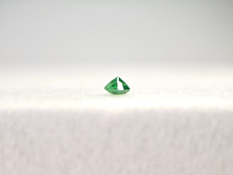 TSV-77　ツァボライト　0.18ct