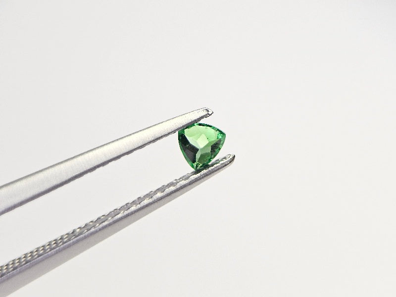 TSV-100　ツァボライト　0.11ct