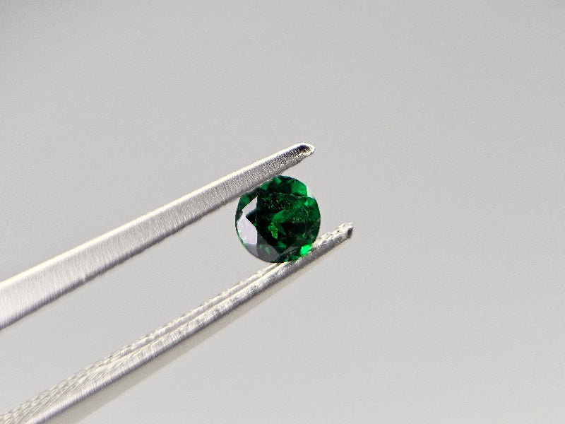 TSV-6　ツァボライト　0.23ct