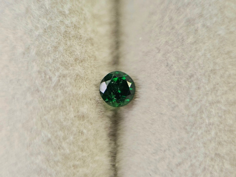 TSV-6　ツァボライト　0.23ct