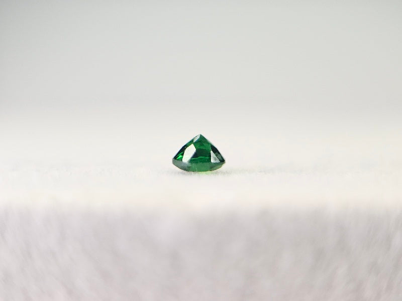 TSV-8　ツァボライト　0.22ct