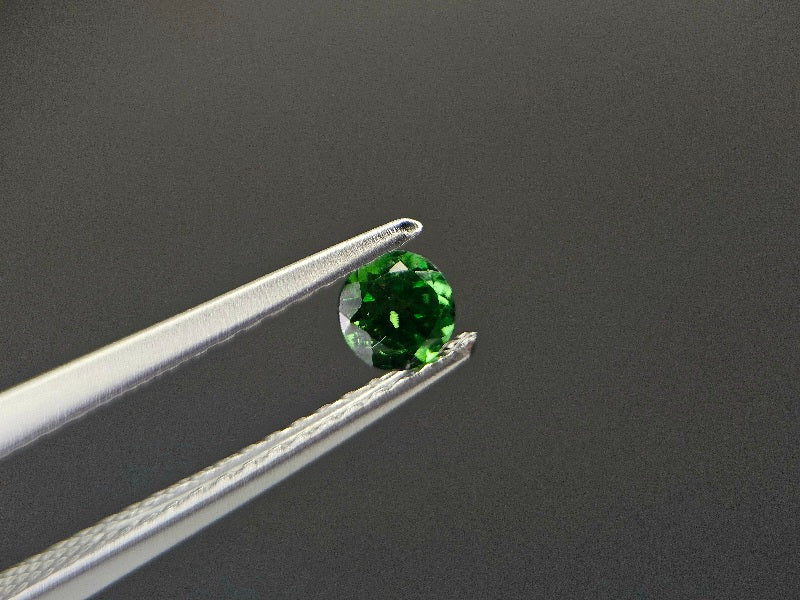 TSV-9　ツァボライト　0.22ct