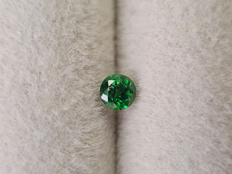 TSV-10　ツァボライト　0.22ct