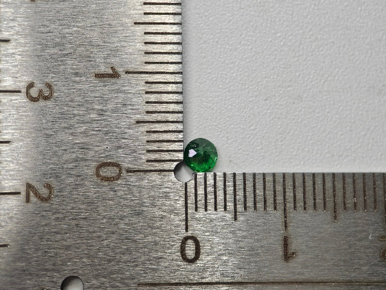 TSV-10　ツァボライト　0.22ct