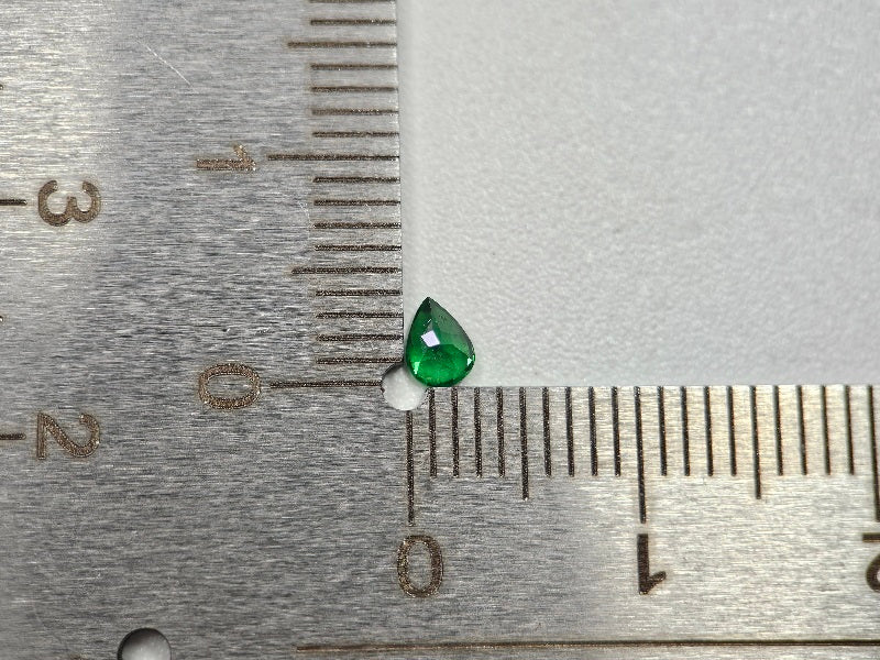 TSV-26　ツァボライト　0.18ct
