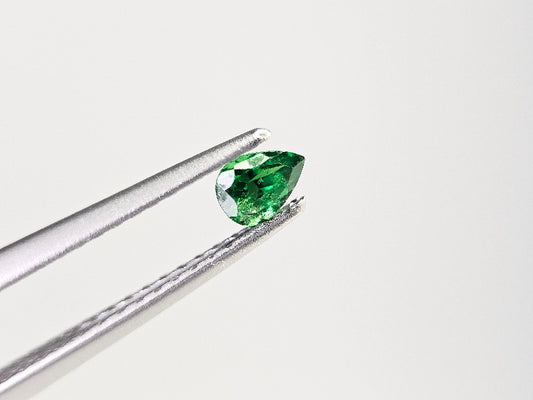 TSV-28　ツァボライト　0.18ct