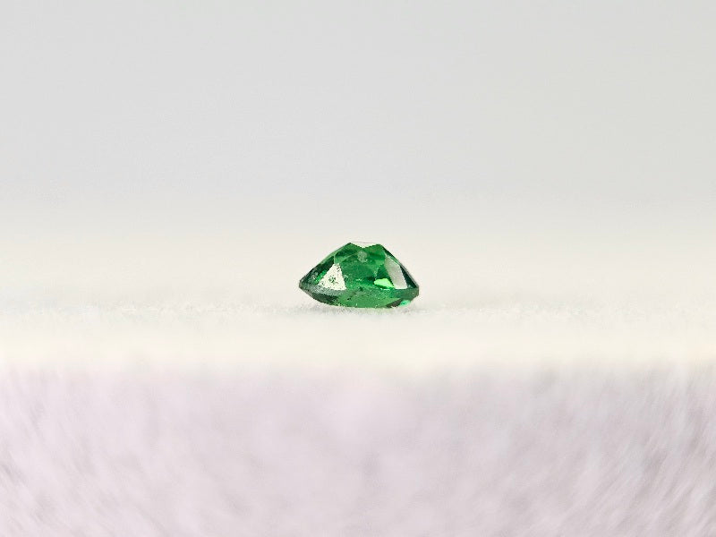 TSV-47　ツァボライト　0.21ct