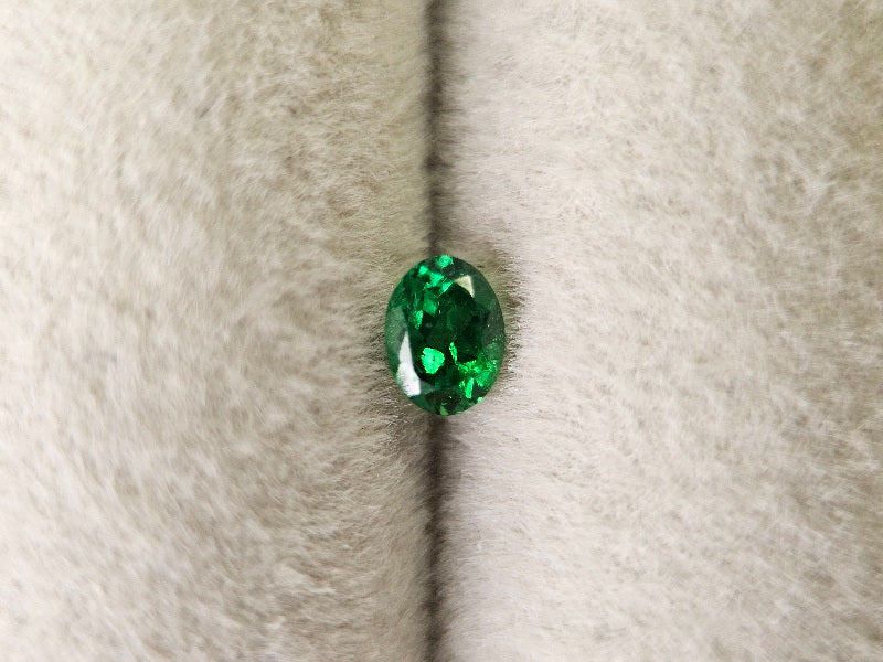 TSV-50　ツァボライト　0.21ct