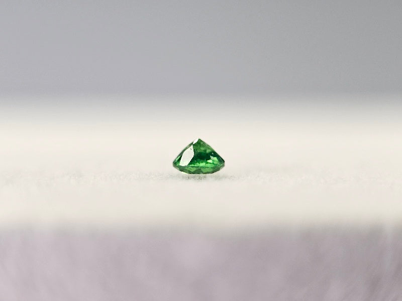 TSV-117　ツァボライト　0.14ct