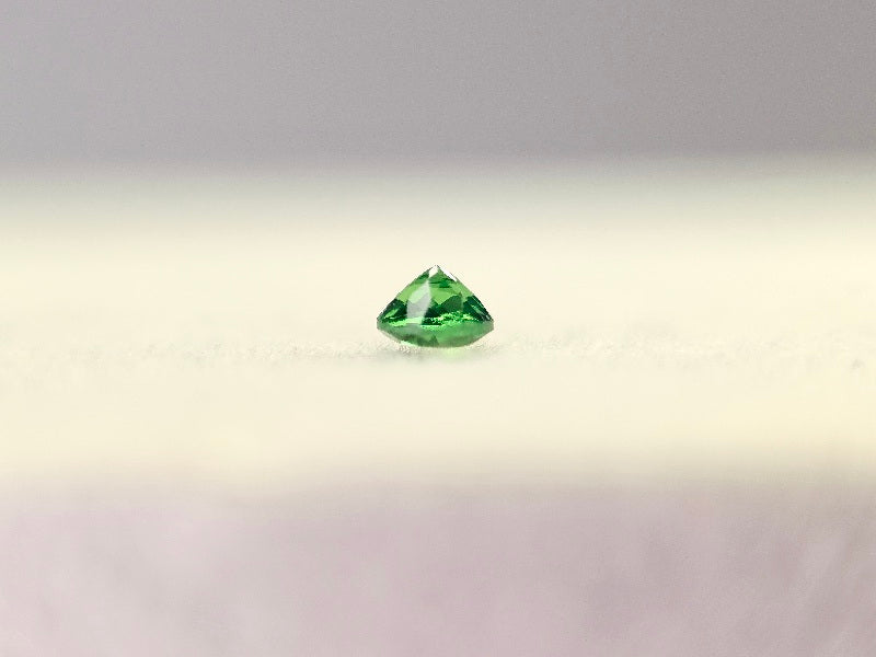 TSV-119　ツァボライト　0.13ct