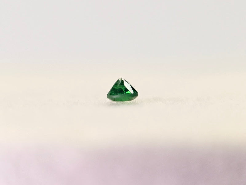 TSV-120　ツァボライト　0.13ct