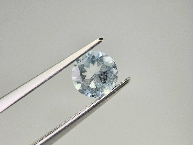 gBE-46　グリーンベリル　0.70ct