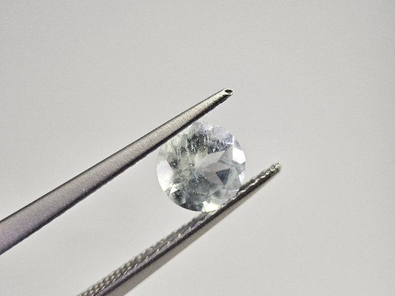 gBE-49　グリーンベリル　0.69ct