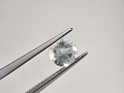 gBE-49　グリーンベリル　0.69ct