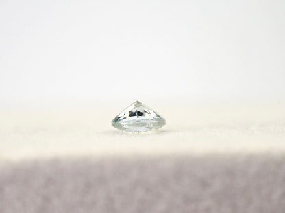 gBE-50　グリーンベリル　0.69ct