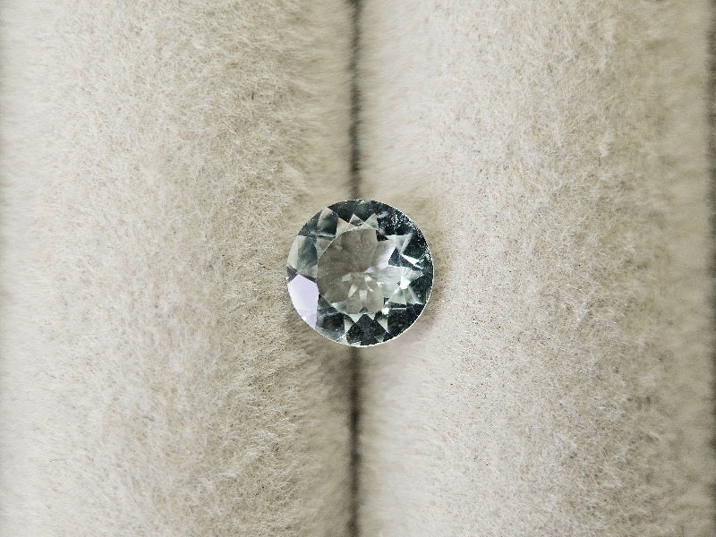 gBE-50　グリーンベリル　0.69ct