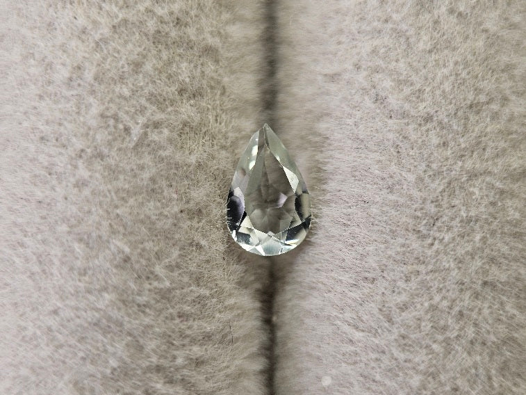 gBE-141　グリーンベリル　0.28ct