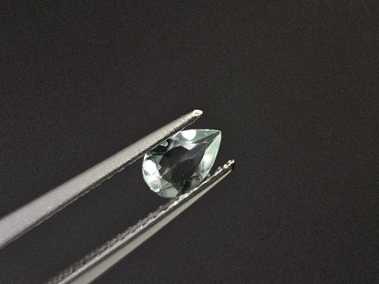 gBE-142　グリーンベリル　0.28ct