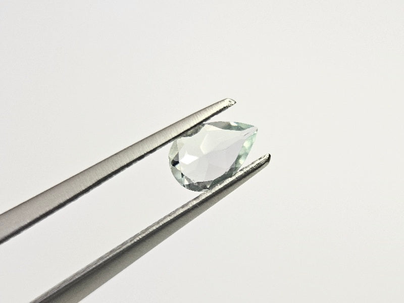 gBE-142　グリーンベリル　0.28ct