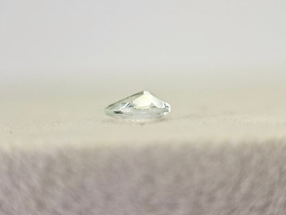 gBE-142　グリーンベリル　0.28ct