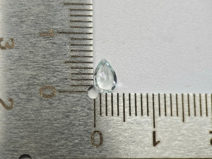 gBE-142　グリーンベリル　0.28ct