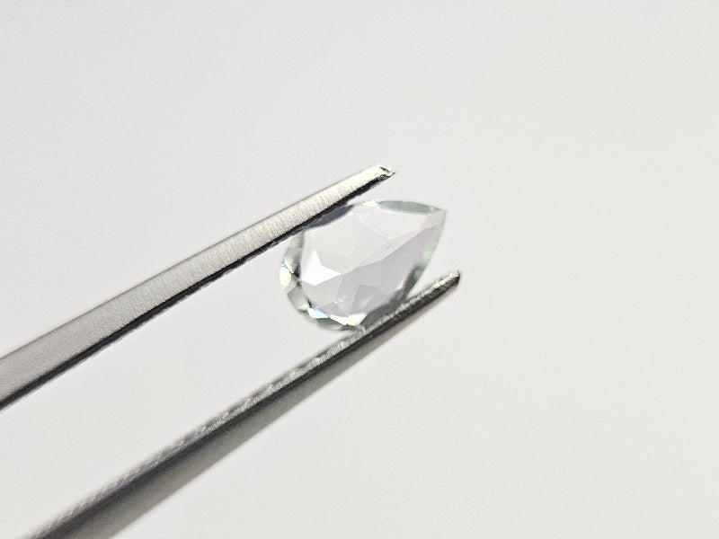 gBE-143　グリーンベリル　0.28ct