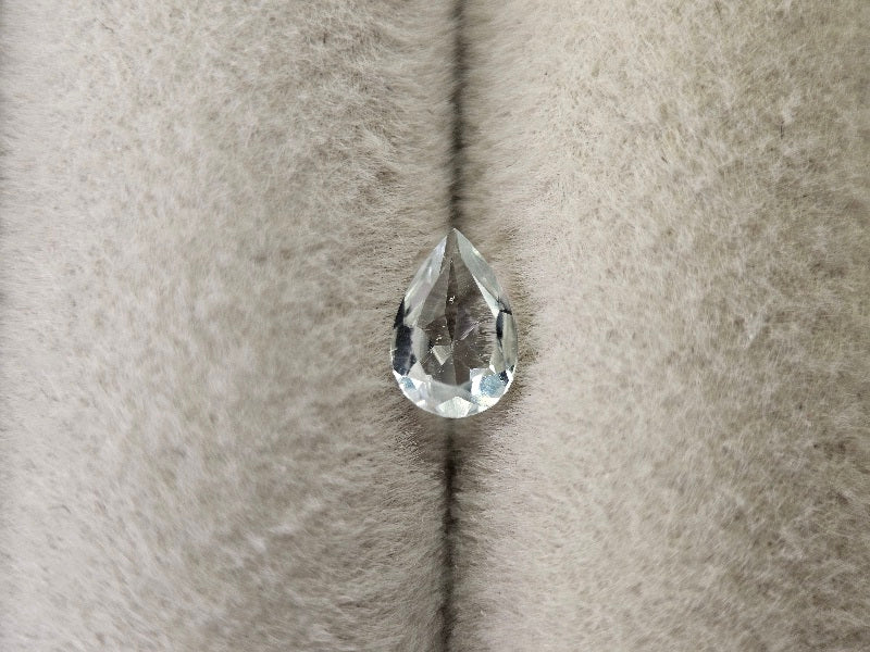 gBE-143　グリーンベリル　0.28ct