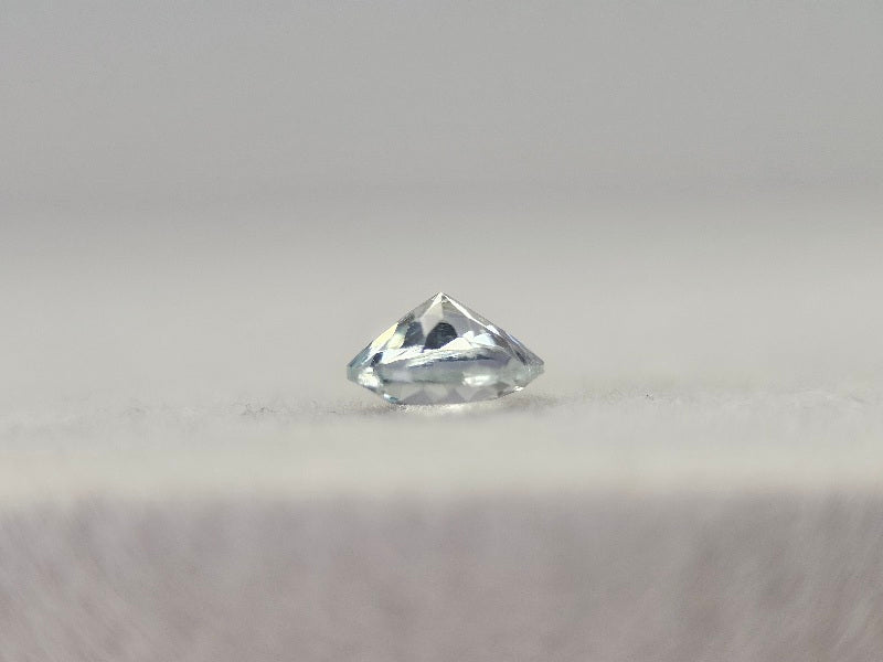 gBE-96　グリーンベリル　0.38ct
