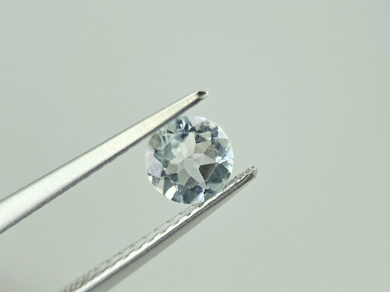 gBE-98　グリーンベリル　0.37ct