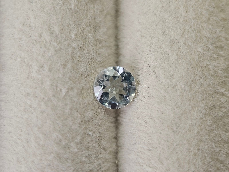 gBE-98　グリーンベリル　0.37ct