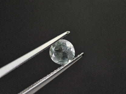 gBE-99　グリーンベリル　0.37ct