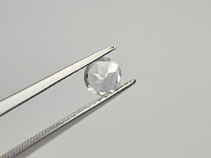 gBE-99　グリーンベリル　0.37ct