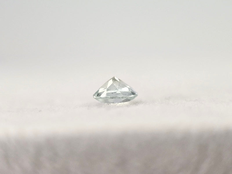 gBE-99　グリーンベリル　0.37ct