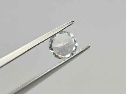 gBE-100　グリーンベリル　0.37ct