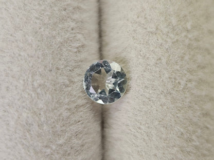 gBE-100　グリーンベリル　0.37ct