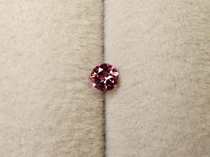 SP-36　スピネル　0.18ct