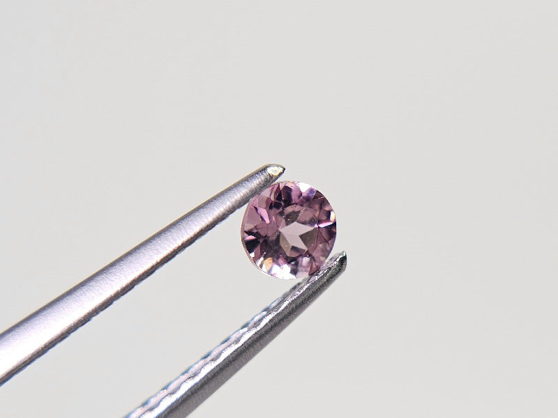 SP-37　スピネル　0.18ct
