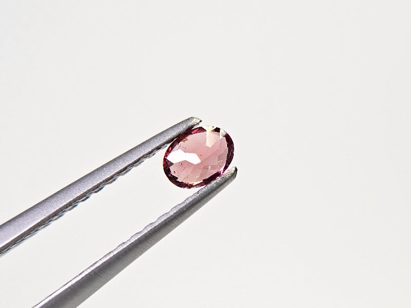 SP-38　スピネル　0.18ct