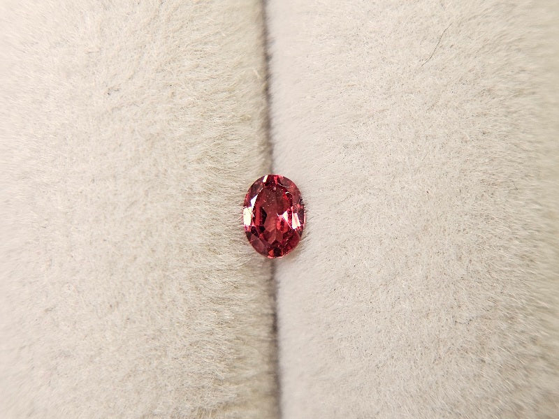 SP-38　スピネル　0.18ct