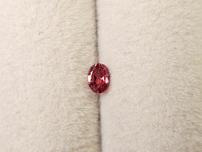SP-38　スピネル　0.18ct