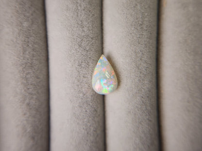 OP-82　オパール(オーストラリア産)　0.87ct