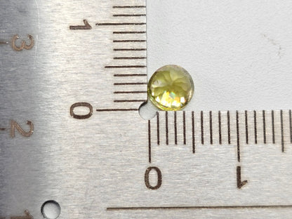 SPH-24　スフェーン　0.81ct