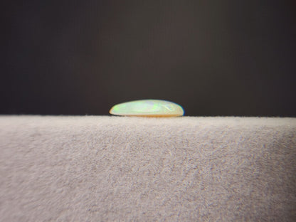 OP-83　オパール(オーストラリア産)　0.74ct