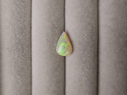 OP-83　オパール(オーストラリア産)　0.74ct