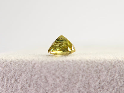 SPH-26　スフェーン　0.66ct