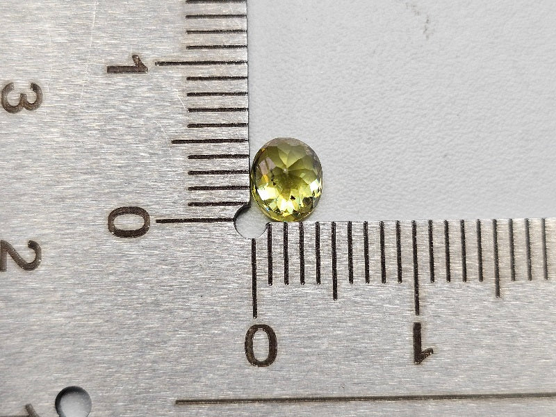 SPH-26　スフェーン　0.66ct