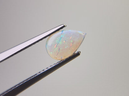OP-84　オパール(オーストラリア産)　0.70ct